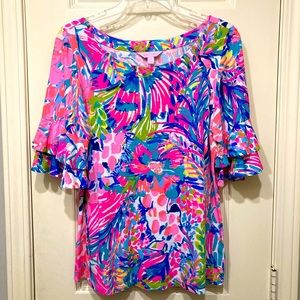 🌺 Lilly Pulitzer neon pattern top medium layered arm frills for texture 🌺 Peru